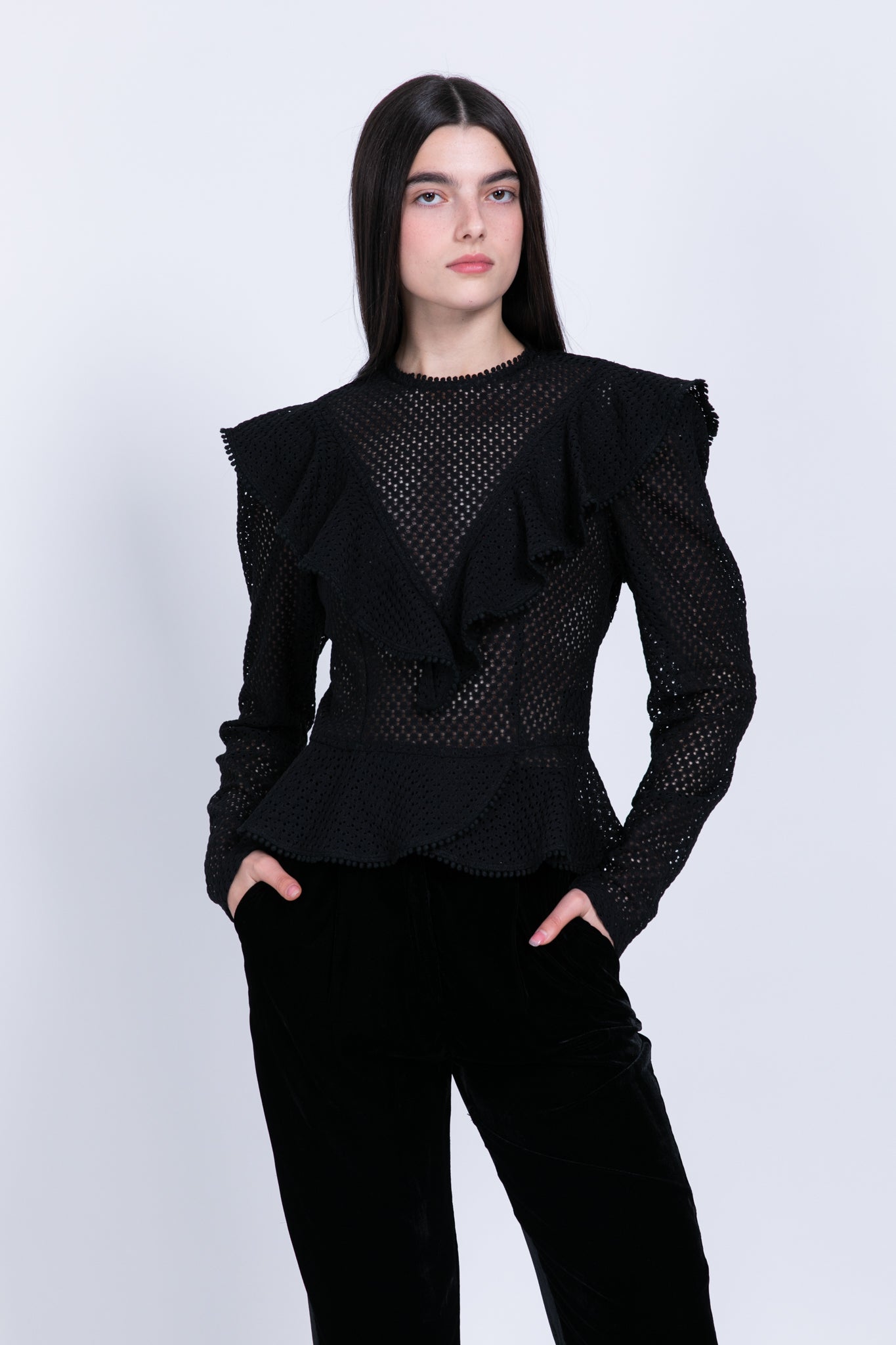 SABINA MUSAYEV - knit_crochet_black_2