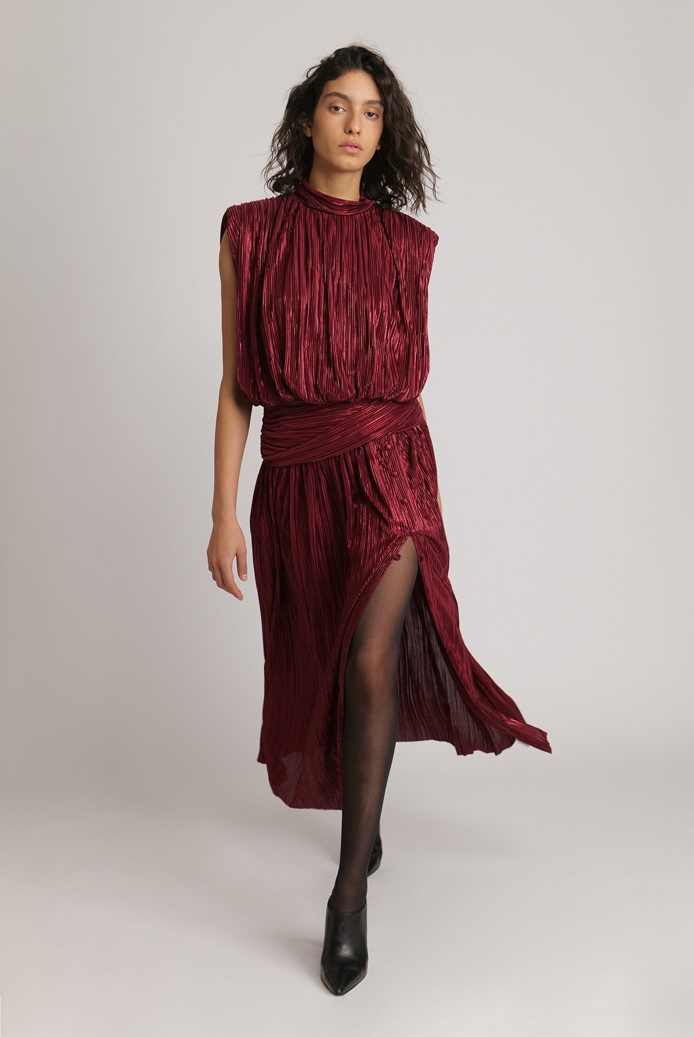 SABINA MUSAYEV - pleated_knit_w_foil_ruby_wine_fw_23_24