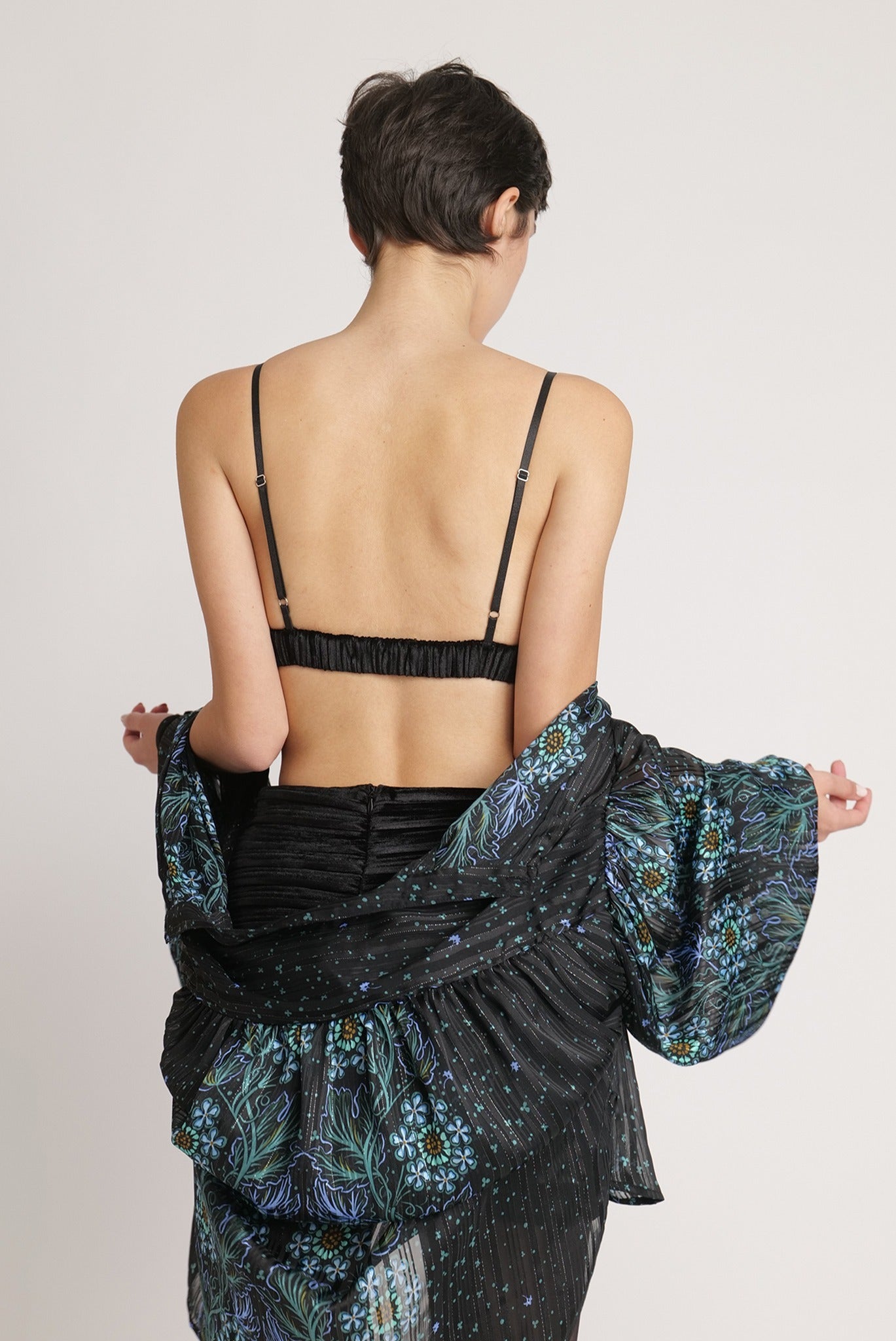 SABINA MUSAYEV - pleated_velvet_black_fw_23_24