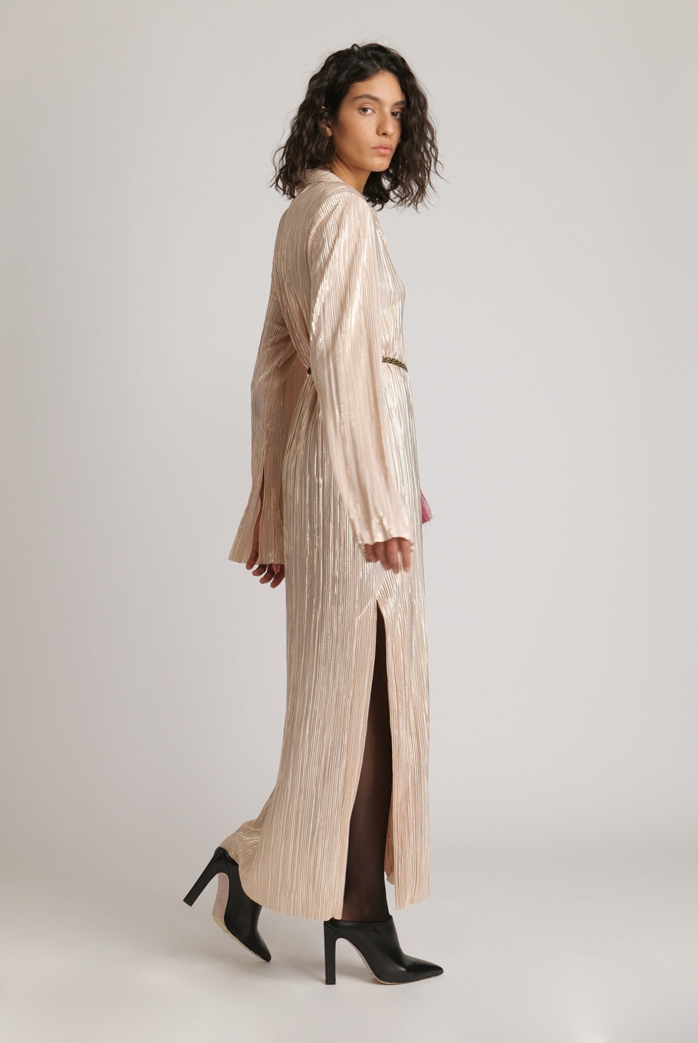 SABINA MUSAYEV - pleated_knit_w_foil_pearl_blush_fw_23_24