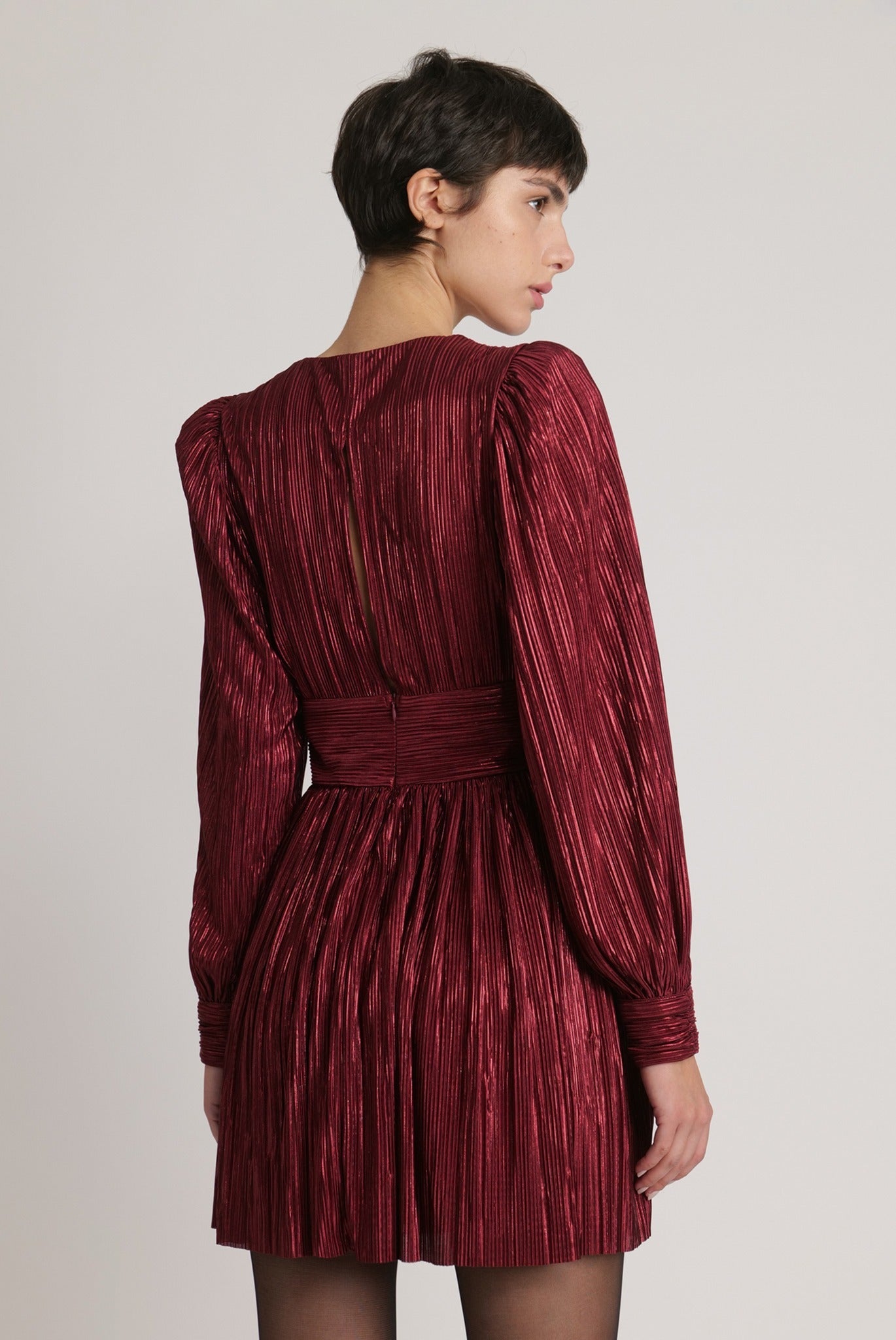 SABINA MUSAYEV - pleated_knit_w_foil_ruby_wine_fw_23_24