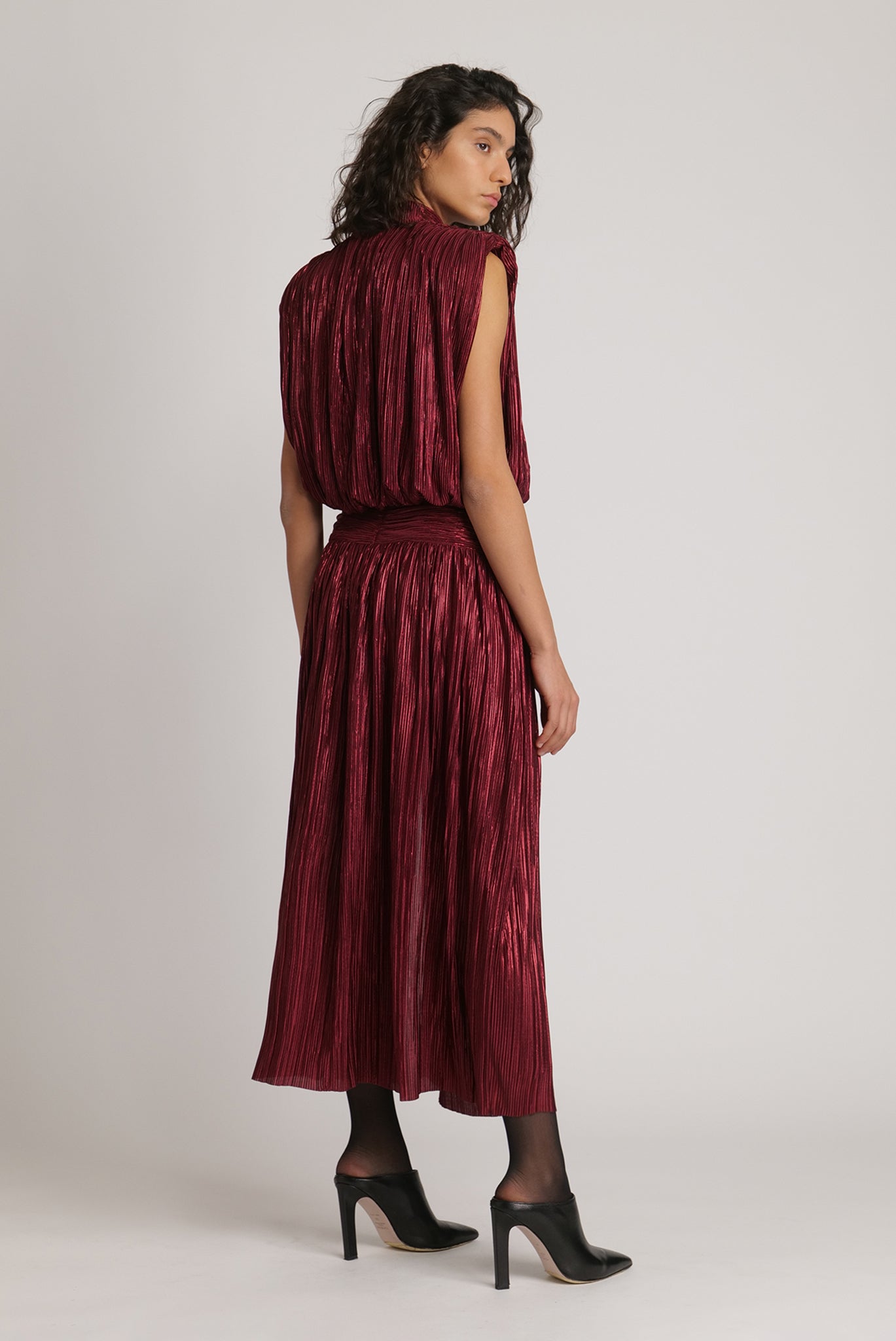 SABINA MUSAYEV - pleated_knit_w_foil_ruby_wine_fw_23_24