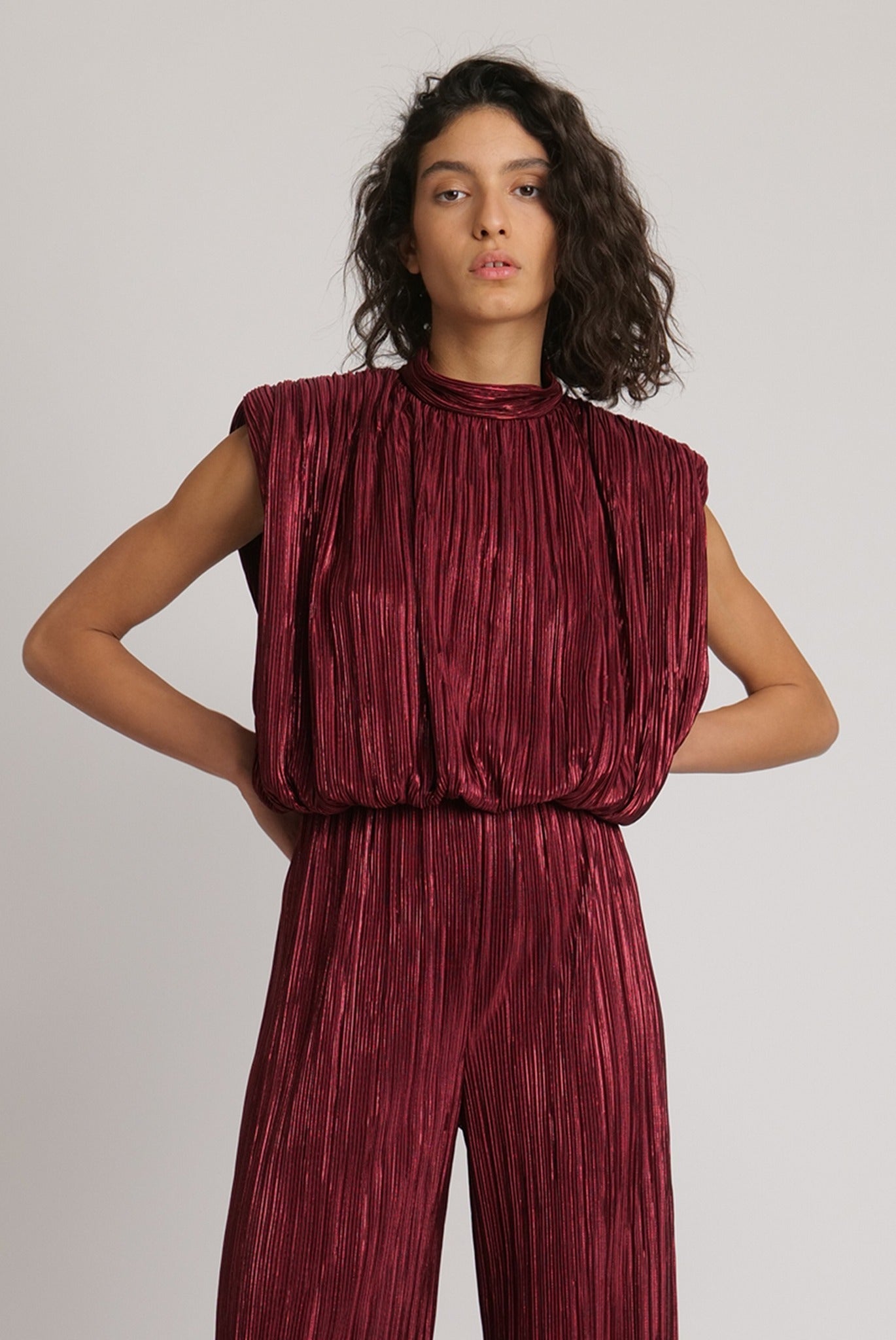 SABINA MUSAYEV - pleated_knit_w_foil_ruby_wine_fw_23_24