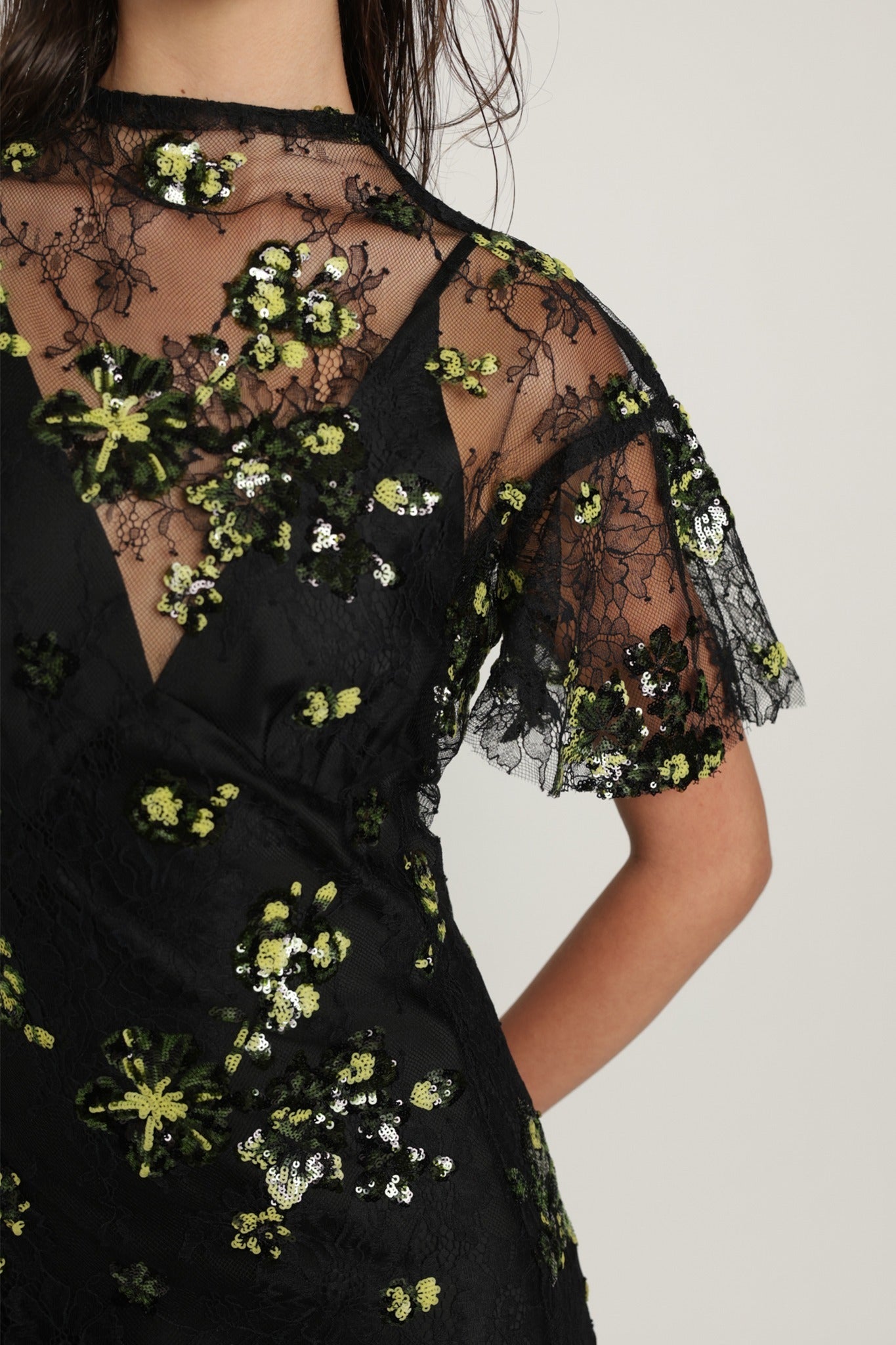 SABINA MUSAYEV - floral_sequin_on_soltice_lace_green_on_black_summer_24