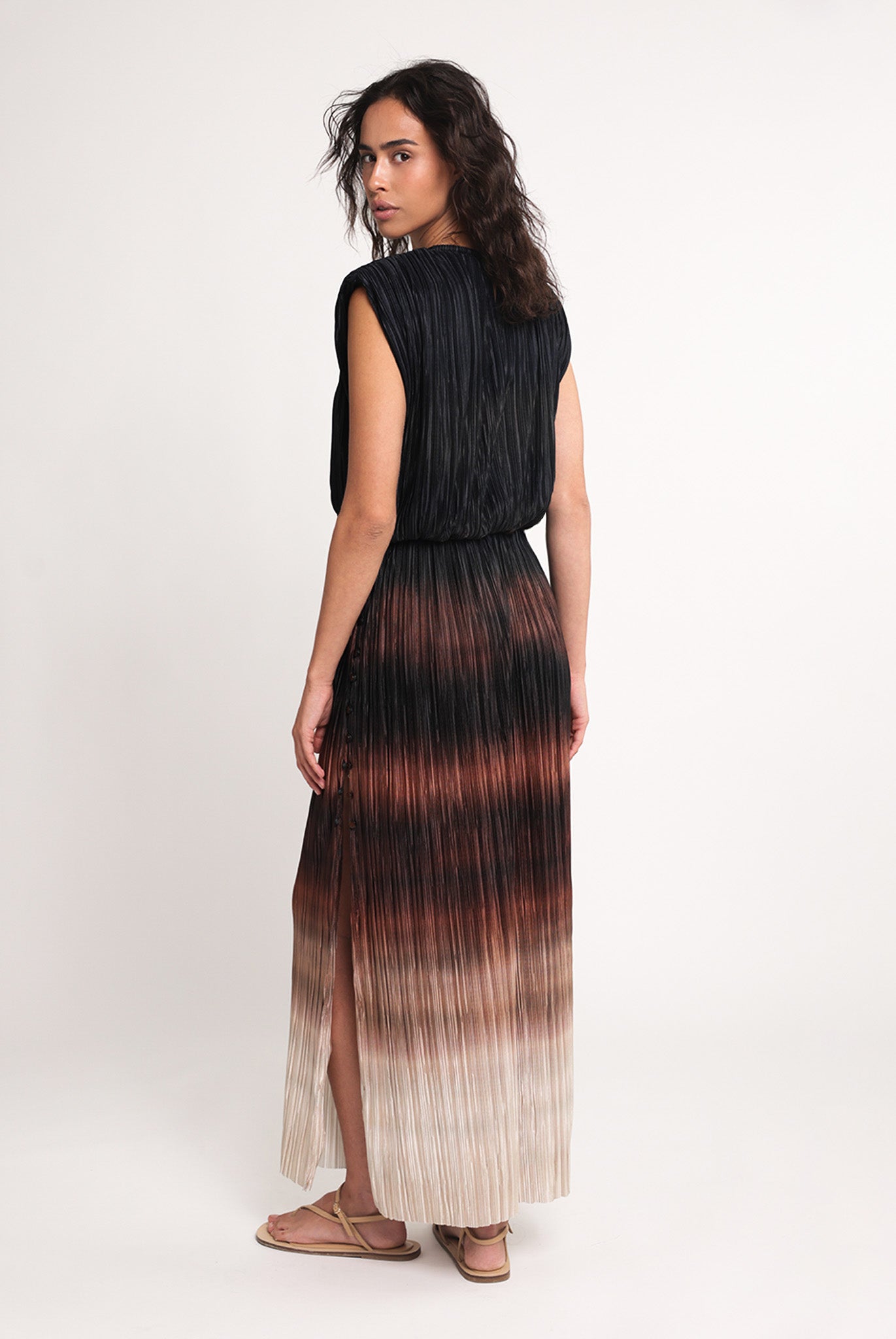 SABINA MUSAYEV - gradient_print_brown_print_spring_25